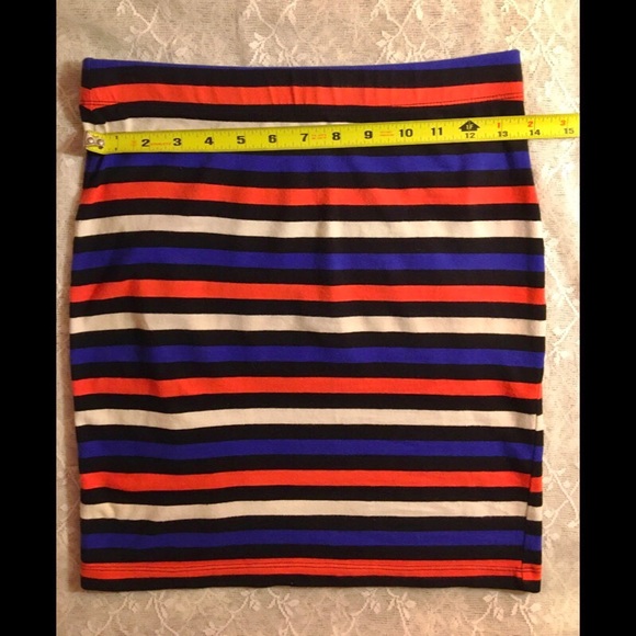 Forever 21 Striped Body-Con Mini Skirt - Picture 4 of 10
